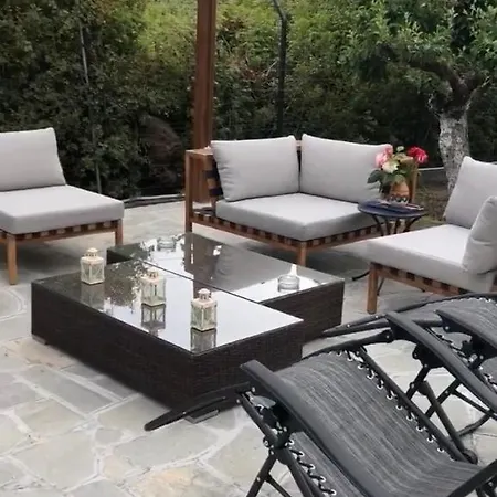 White Koviou Holiday home *