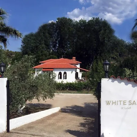 White Koviou Holiday home
