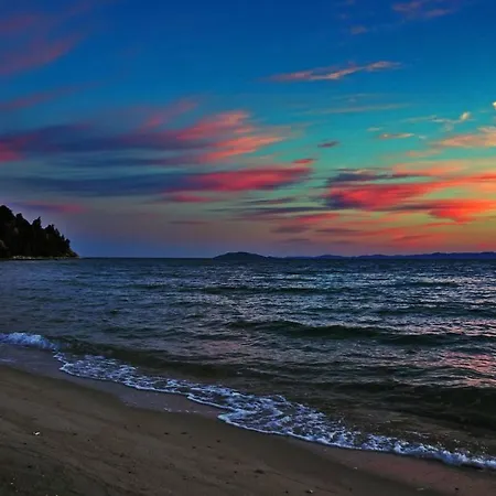 White Koviou * Nikiti (Sithonia)