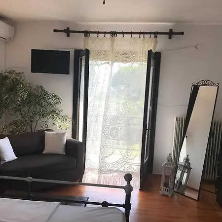 White Koviou Holiday home