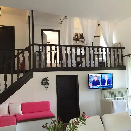 White Koviou Holiday home